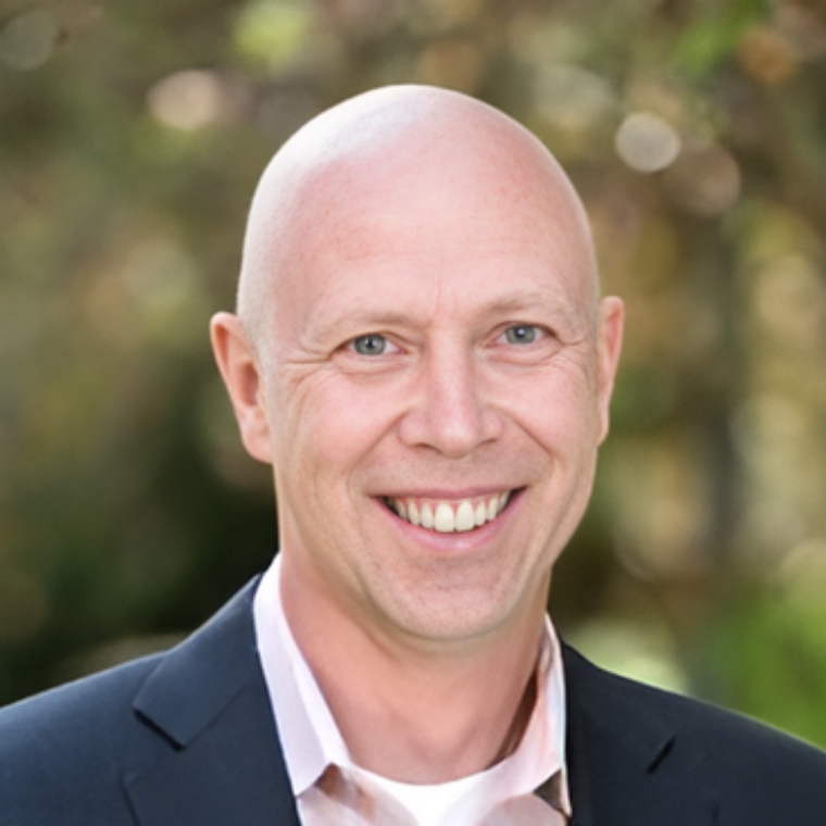 Headshot of Gordon Giles, member of Genome Alberta's Board of Directors